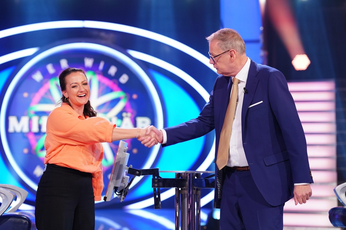 Sandra Sengl und Günther Jauch

+++ Die Verwendung des sendungsbezogenen Materials ist nur mit dem Hinweis und Verlinkung auf RTL+ gestattet. +++