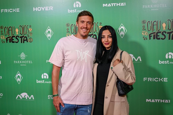 GER, Parkhotel, Bremen, GER, Ciao Pizarro - Red Carpet Parkhotel / 24/09/2022, Wohninvest Weserstadion, Bremen, GER, Parkhotel, Bremen, GER, Ciao Pizarro - Red Carpet Parkhotel En la foto / Foto...