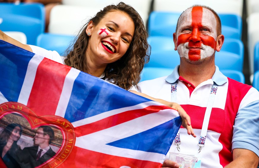 SAMARA, RUSSIA - JULY 7, 2018: England s fans ahead of the 2018 FIFA World Cup WM Weltmeisterschaft Fussball Quarterfinal match between Sweden and England at Samara Arena Stadium. Anton Novoderezhkin/ ...