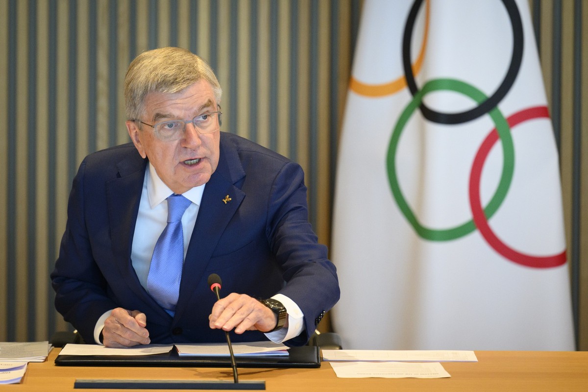 28.03.2023, Schweiz, Lausanne: Thomas Bach, der Pr�sident des Internationalen Olympischen Komitees, spricht bei der Er�ffnung der Sitzung der Exekutive des Internationalen Olympischen Komitees (IOC) i ...