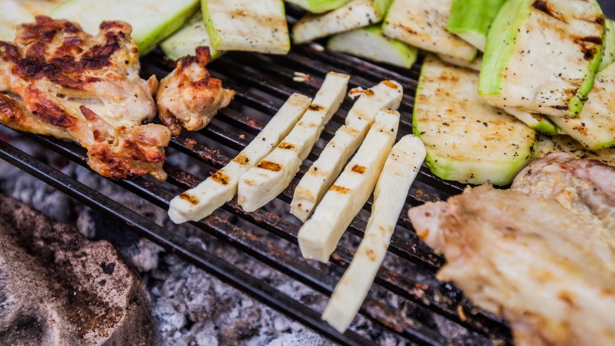 Supermarkt: WWF kritisiert massiv Grillfleisch bei Aldi, Lidl und Rewe