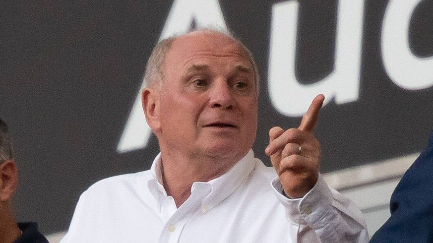 Muenchen, Germany 30.07.2019, Audi Cup 2019, Real Madrid - Tottenham Hotspur, Praesident Uli Hoeness (FCB) schaut ( Munich Allianz Arena Bavaria Germany eu-images-01061004686 *** Munich, Germany 30 07 ...