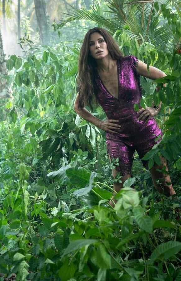 Sandra Bullock: In High-Heels und Jumpsuit durch den Dschungel.