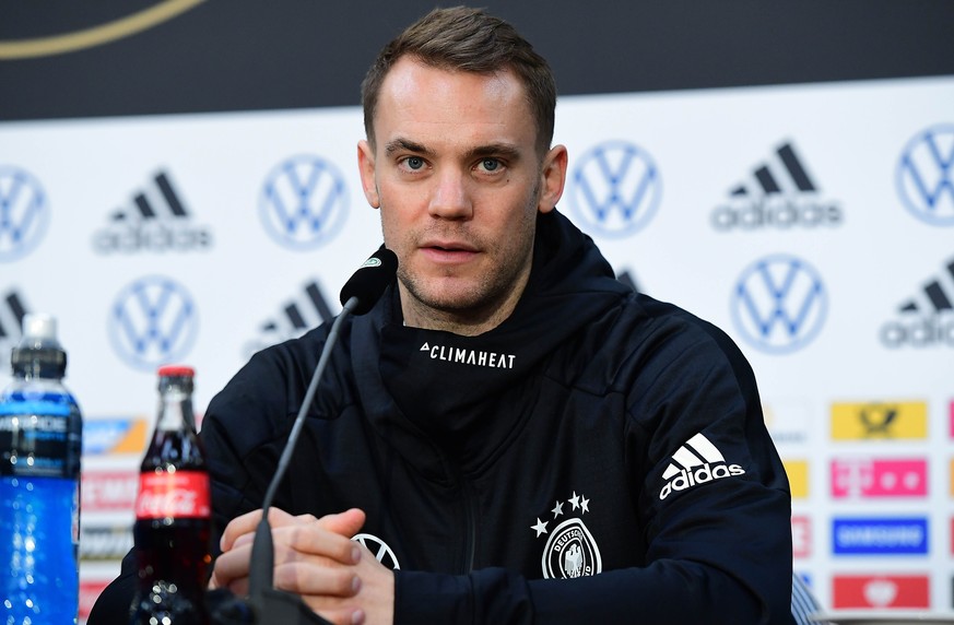 Manuel Neuer auf der Pressekonferenz am Mittwoch in Düsseldorf.