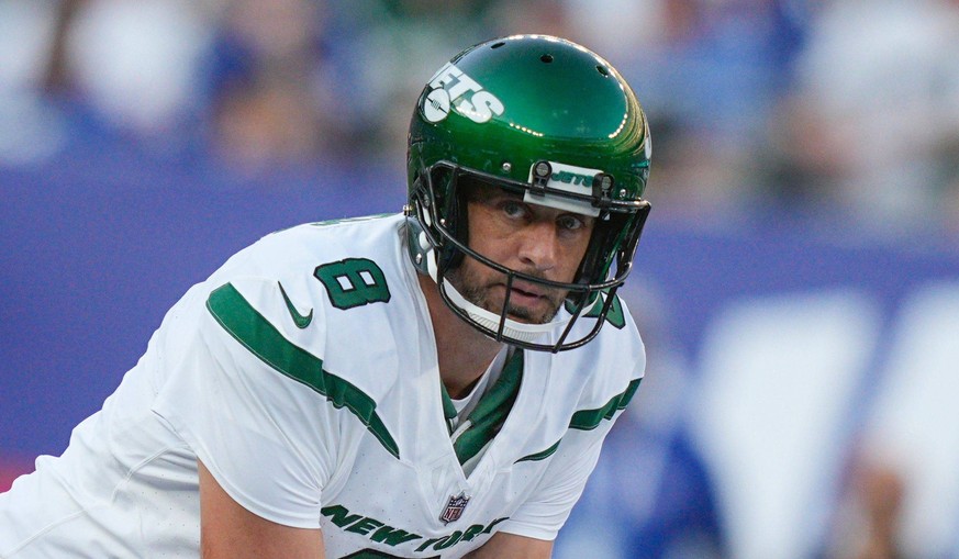 Mandatory Credit: Photo by Dave Shopland/Shutterstock 14065651bb New York Jets Quarterback Aaron Rodgers makes his first start New York Giants v New York Jets, NFL, American Football Herren, USA Prese ...