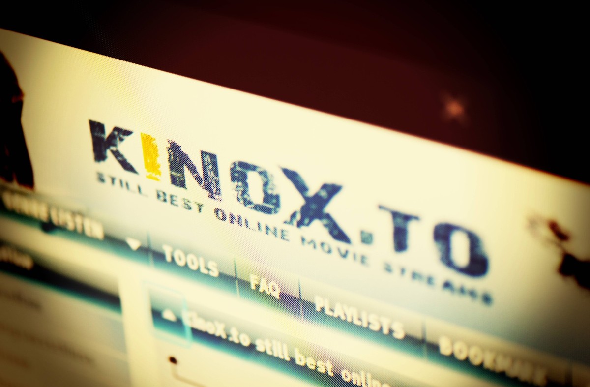 Die illegale Filme-Website Kinox.to auf einem Computermonitor

the Illegal Films Website to on a Computer monitor