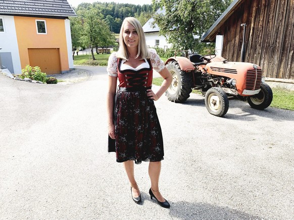 Pferdezüchterin Katrin (34) aus Österreich

+++ Die Verwendung des sendungsbezogenen Materials ist nur mit dem Hinweis und Verlinkung auf RTL+ gestattet. +++
