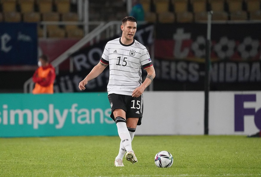 Niklas Süle wurde wohl vor dem DFB-Spiel gegen Liechtenstein positiv auf Corona getestet.