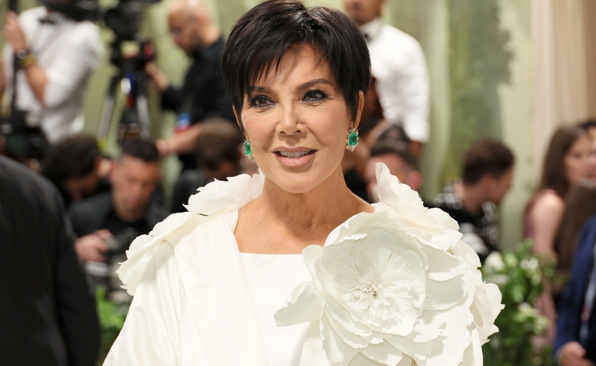 NEW YORK, NEW YORK - MAY 06: Kris Jenner attends The 2024 Met Gala Celebrating &quot;Sleeping Beauties: Reawakening Fashion&quot; at The Metropolitan Museum of Art on May 06, 2024 in New York City. (P ...