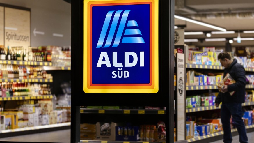 Eine Filiale von Aldi Süd auf der Luxemburger Straße. Köln, 04.04.2020 *** A branch of Aldi Süd on the Luxemburger Straße Cologne, 04 04 2020 Foto:xC.xHardtx/xFuturexImage