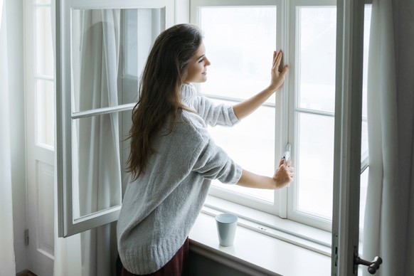 Heizen allein ist meist nicht zielführend: wichtig ist zudem das regelmäßige Lüften. Mit der richtigen Balance kann man auch noch Energie sparen und somit teure Heizkosten umgehen. Man darf nur nicht  ...