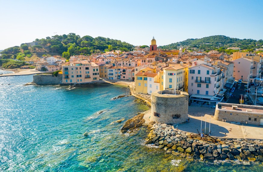 View of the city of Saint-Tropez, Provence, Cote d&#039;Azur, a popular destination for travel in Europe. High quality photo xkwx old, port, harbour, marina, st, ocean, southern, south, european, prov ...