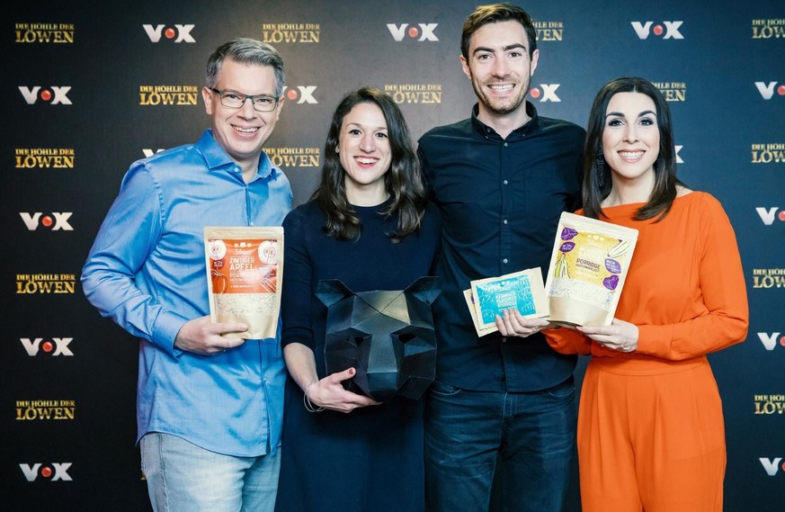 Durch ihren Auftritt in der Vox-Sendung "Die Höhle der Löwen" sind Caroline und Tim Nichols mit ihrem Porridge 3Bears bekannt geworden. Nun waren sie erneut zu Gast in der Sendung.