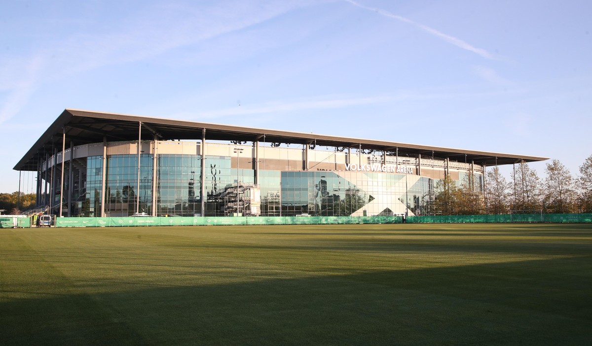 Wolfsburg, 30.10.2019, Volkswagen Arena, Fussball, DFB Pokal, 2.Hauptrunde , Vfl Wolfsburg vs. RB Leipzig 1:6 0:1 , Im Bild Ansicht Aussenansicht VW Volkswagen Arena , Gem�� den Vorgaben der DFB Deuts ...