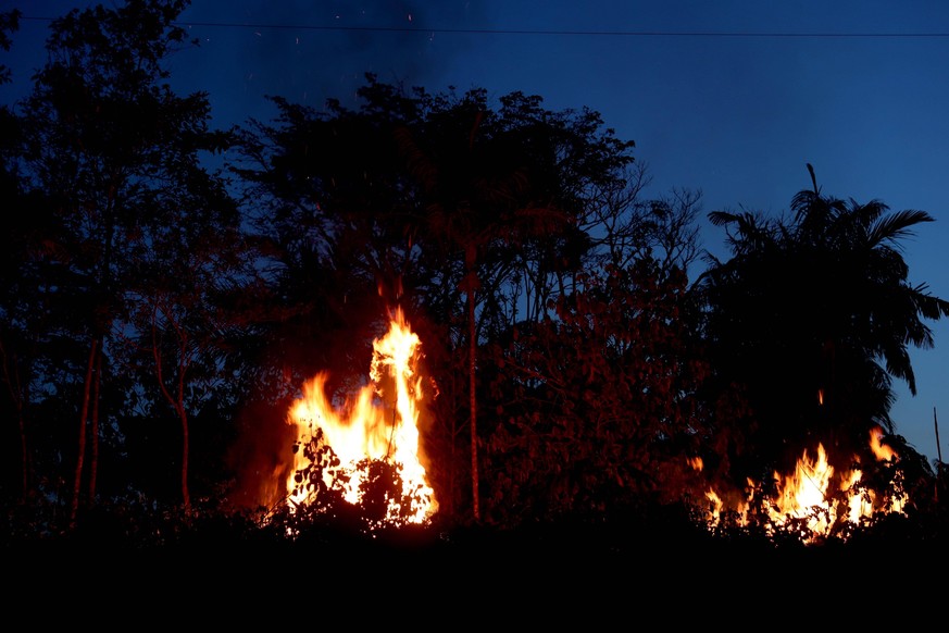 View of a fire in the city of Humaita, located in the southern state of Amazonas, Brazil, 08 September 2019. Fire in the Amazon !ACHTUNG: NUR REDAKTIONELLE NUTZUNG! PUBLICATIONxINxGERxSUIxAUTxONLY Cop ...