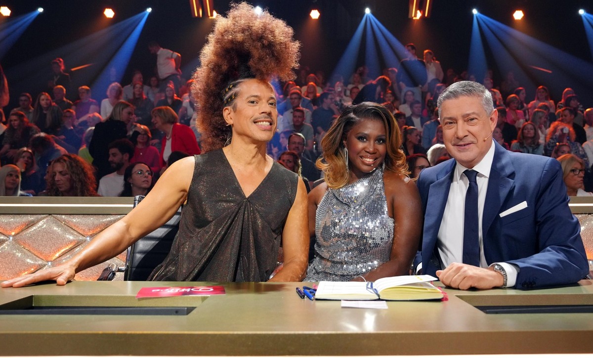 Die Jury mit Jorge González (l.), Motsi Mabuse und Joachim Llambi.
+++ Die Verwendung des sendungsbezogenen Materials ist nur mit dem Hinweis und Verlinkung auf RTL+ gestattet. +++