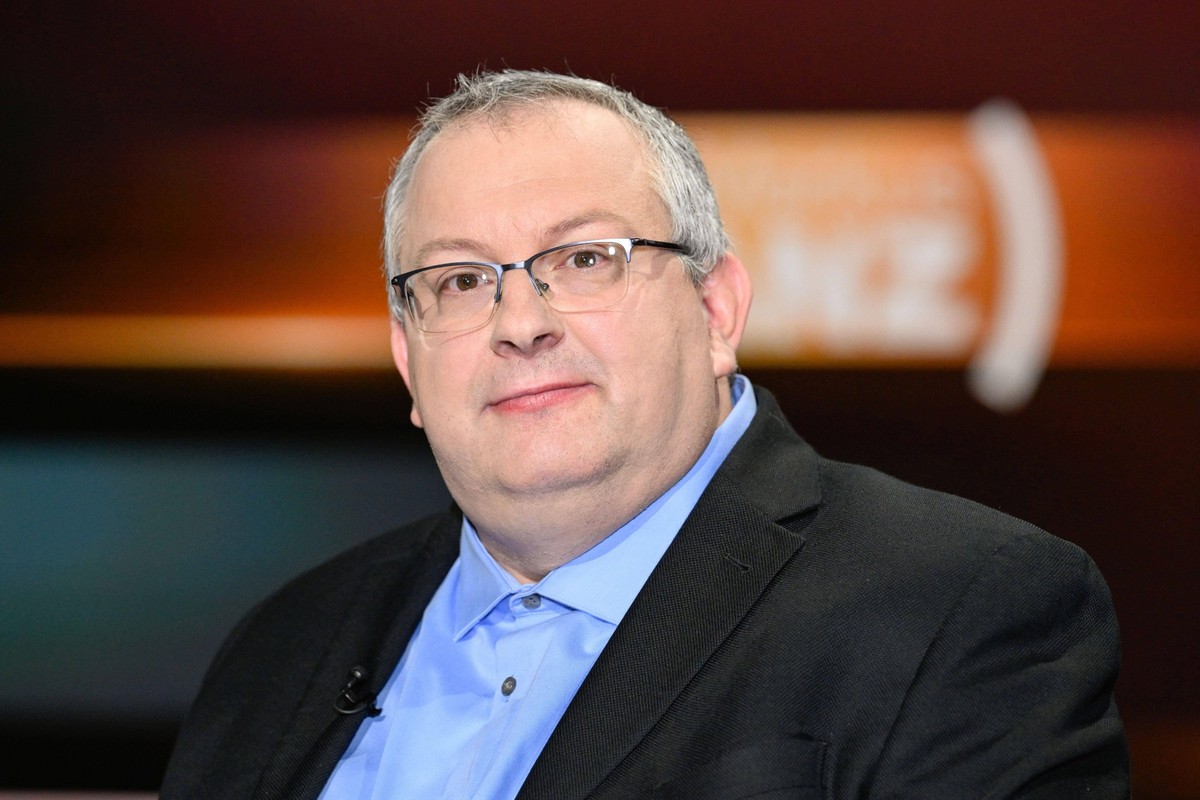 Rüdiger Bachmann Ökonom 12/23 her Rüdiger Bachmann am 14. Dezember 2023 in Markus Lanz , ZDF TV Fernsehen Talkshow Talk Show Deutschland deutsch deutscher Mann Wissenschaftler Wirtschaftswissenschaftl ...