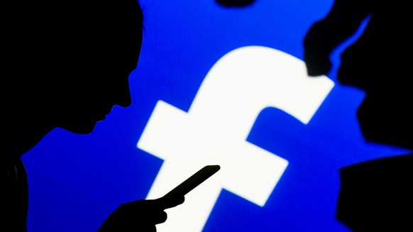 Facebook steht wegen der Zusammenarbeit mit Cambridge Analytica massiv in der Kritik.