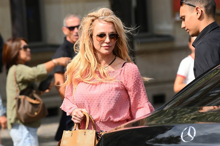 Entertainment Bilder des Tages Britney Spears have lunch at the Societe restaurant in Paris, France, on August 27, 2018. Photo by Favier/E-PRESSPHOTO.COM Britney Spears Paris France PUBLICATIONxINxGER ...