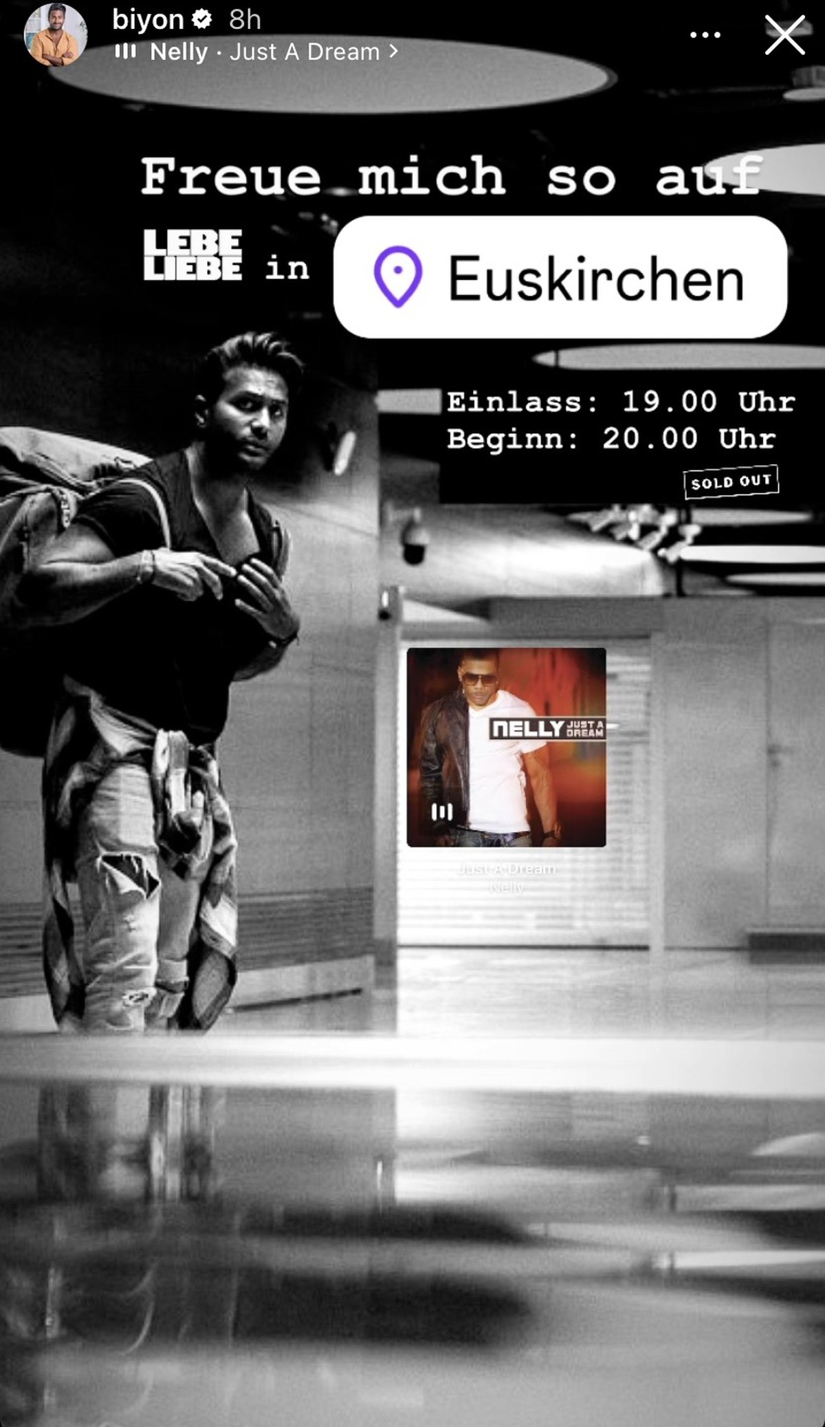 Biyon machte in seinem Profil Werbung für seine Show, wies aber darauf hin, dass sie ausverkauft sei.