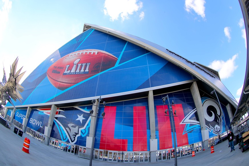 Im Mercedes-Benz-Stadium in Atlanta findet in der Nacht zu Montag das Finale um den 53. Super Bowl statt.