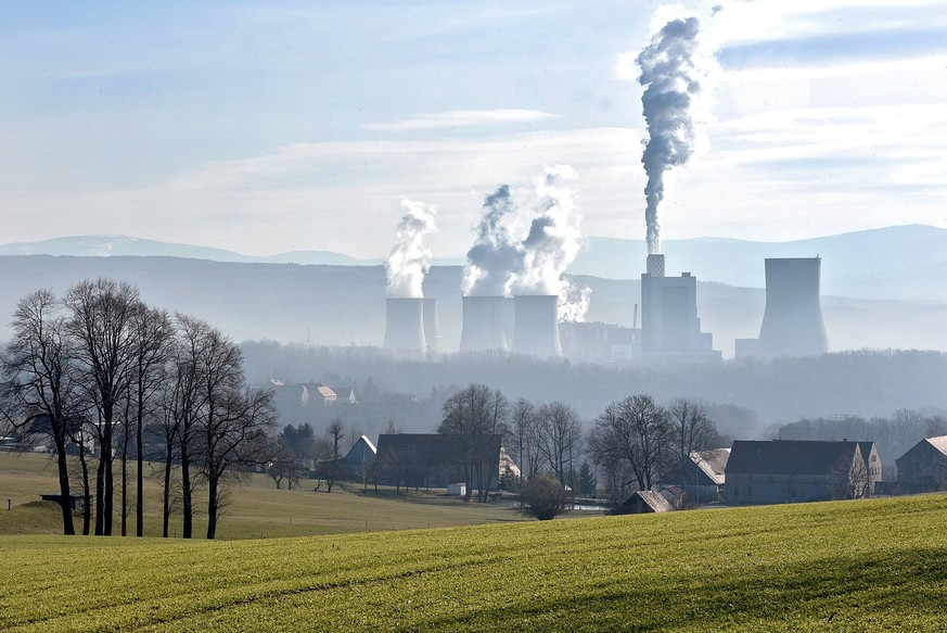 Kohlekraftwerk in Turow, Polen (Foto vom 05.05.2019). Das Braunkohle-Grosskraftwerk PGE G