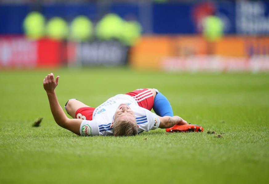 Lewis Holtby (Hamburger SV) beim Spiel zwischen Hamburger SV und Jahn Regensburg , 23.09.2018. DFL REGULATIONS PROHIBIT ANY USE OF PHOTOGRAPHS AS IMAGE SEQUENCES AND/OR QUASI-VIDEO GER, Fussball, Bund ...