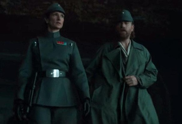 Obi-Wan (rechts) gibt sich ganz "unauffällig".