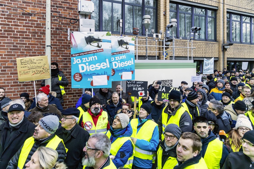 Afd Diesel Demo In Stuttgart Von Rechten Netzwerken Unterwandert Watson