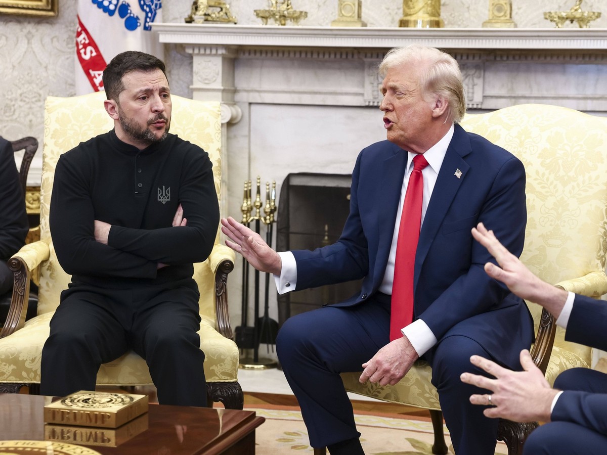 News Themen der Woche KW09 Bilder des Jahres 2025, News 02 Februar News Bilder des Tages Ukrainian President Volodymyr Zelensky L talks with US President Donald Trump C and US Vice President JD Vance  ...