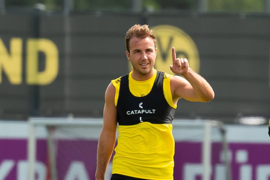 Dortmund, Germany, 05.07.2019, 1. Bundesliga, Training BV Borussia Dortmund, Mario Goetze (BVB) gestikuliert, gestures ( Defodi-01001215924 *** Dortmund, Germany, 05 07 2019, 1 Bundesliga, Training BV ...