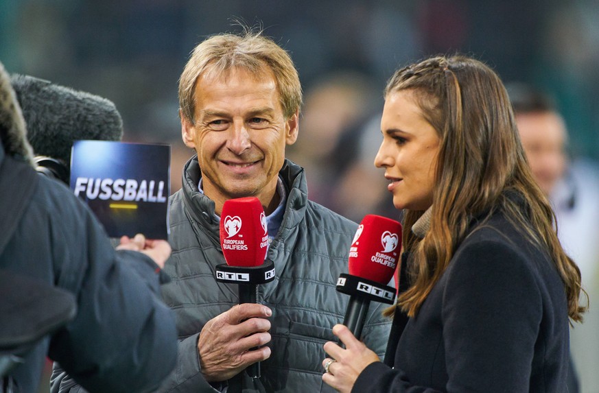 Jürgen Klinsmann (hier neben Moderatorin Laura Wontorra) war bei RTL zuletzt als Experte bei Spielen der deutschen Nationalmannschaft im Einsatz.