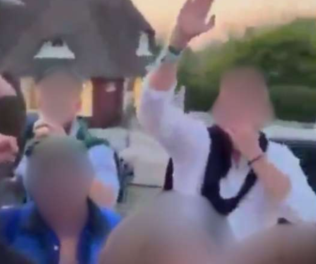 Das Skandal-Video soll an Pfingsten auf Sylt vor dem Club "Pony" entstanden sein.