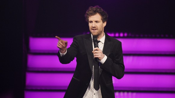 Luke Mockridge bei der 20. Verleihung der 1Live Krone 2019 in der Jahrhunderthalle. Bochum, 05.12.2019 *** Luke Mockridge at the 20th presentation of the 1Live Crown 2019 in the Jahrhunderthalle Bochu ...