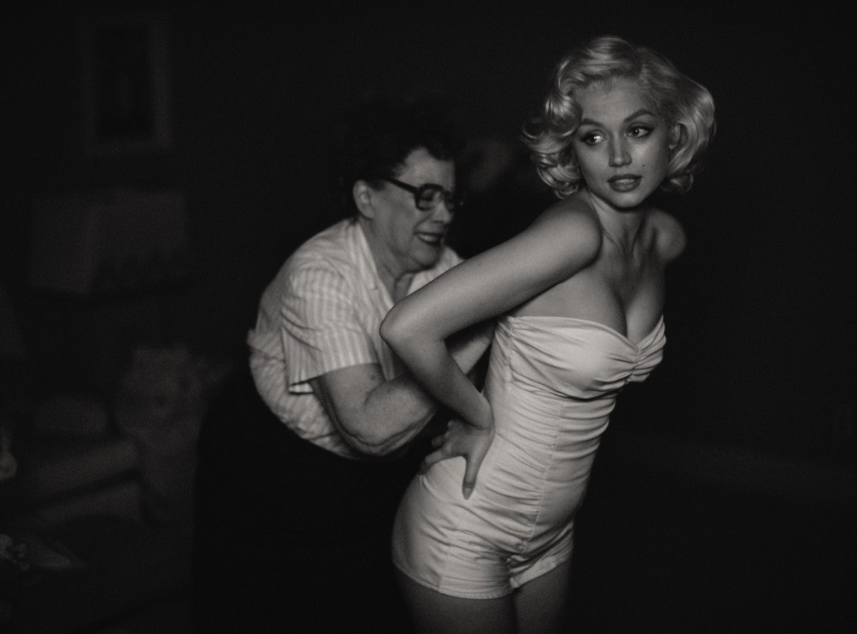 Blonde. Ana de Armas as Marilyn Monroe. Cr. Netflix © 2022