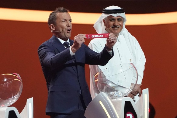 Lothar Matth�us Deutschland zieht Deutschland - Doha 01.04.2022: WM-Endrunden Auslosung im DECC in Doha *** Lothar Matth�us Germany draws Germany Doha 01 04 2022 World Cup finals draw at DECC in Doha