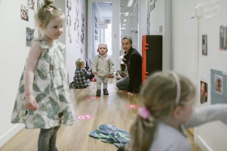 In deutschen Kitas werden weiterhin im Schnitt 61 Prozent der Kinder betreut.