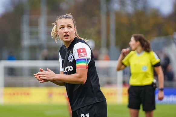 Frankfurt, Germany, November 26th 2022: Tanja Pawollek 31 Frankfurt during the FLYERALARM Frauen-Bundesliga match between Eintracht Frankfurt and Bayer 04 Leverkusen at the Stadium at Brentanobad in F ...