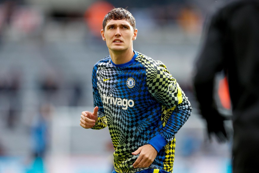 Chelsea defender Andreas Christensen (4) warming up during the English championship Premier League football match between Newcastle United and Chelsea on October 30, 2021 at St James&#039;s Park in Ne ...