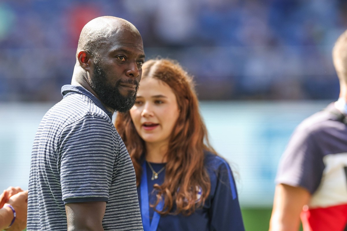 01.09.2024, Fussball, Saison 2024/2025, 2. Bundesliga, 4. Spieltag, FC Schalke 04 - 1. FC K�ln, Hans Sarpei Gelsenkirchen Veltins Arena NRW Deutschland xRHR-FOTO/TRx *** 01 09 2024, Football, Season 2 ...