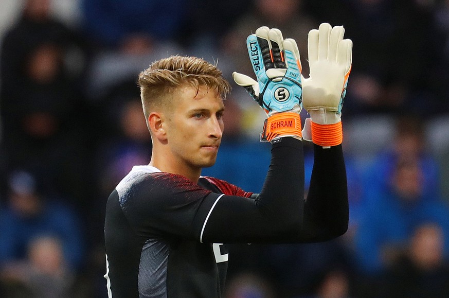 Soccer Football - International Friendly - Iceland vs Norway - Laugardalsvollur Stadium, Reykjavik, Iceland - June 2, 2018 Iceland&#039;s Frederik Schram applauds the fans REUTERS/Hannibal Hanschke