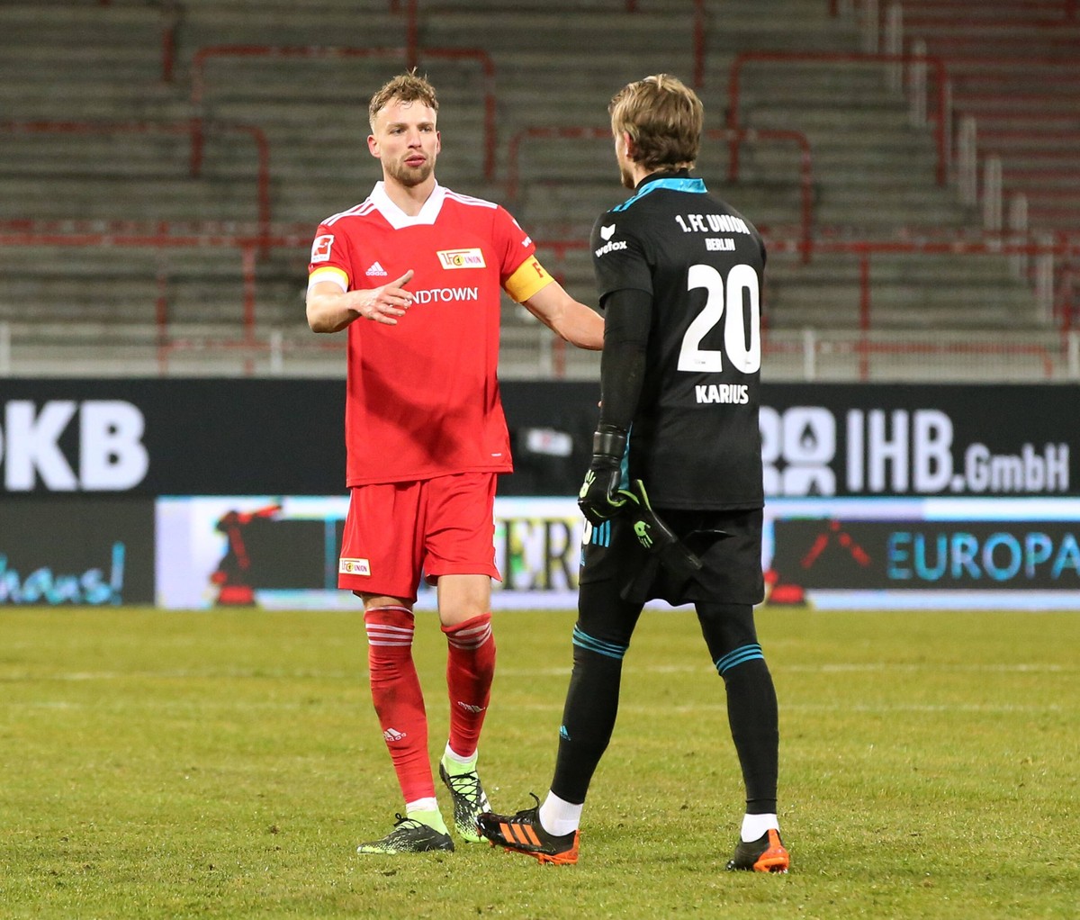 Marvin Friedrich, Torwart Loris Karius nach Spielende / / Fu�ball Fussball / DFL Bundesliga Herren / Saison 2020/2021 / 30.01.2021 / 1.FC Union Berlin FCU vs. Borussia M�nchengladbach BMG / Geisterspi ...