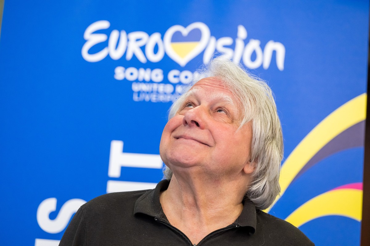 13.05.2023, Großbritannien, Liverpool: Peter Urban, Musikexperte beim Eurovision Song Contest (ESC), posiert für ein Foto in seinem Hotel in der englischen Hafenstadt . Foto: Peter Kneffel/dpa +++ dpa ...