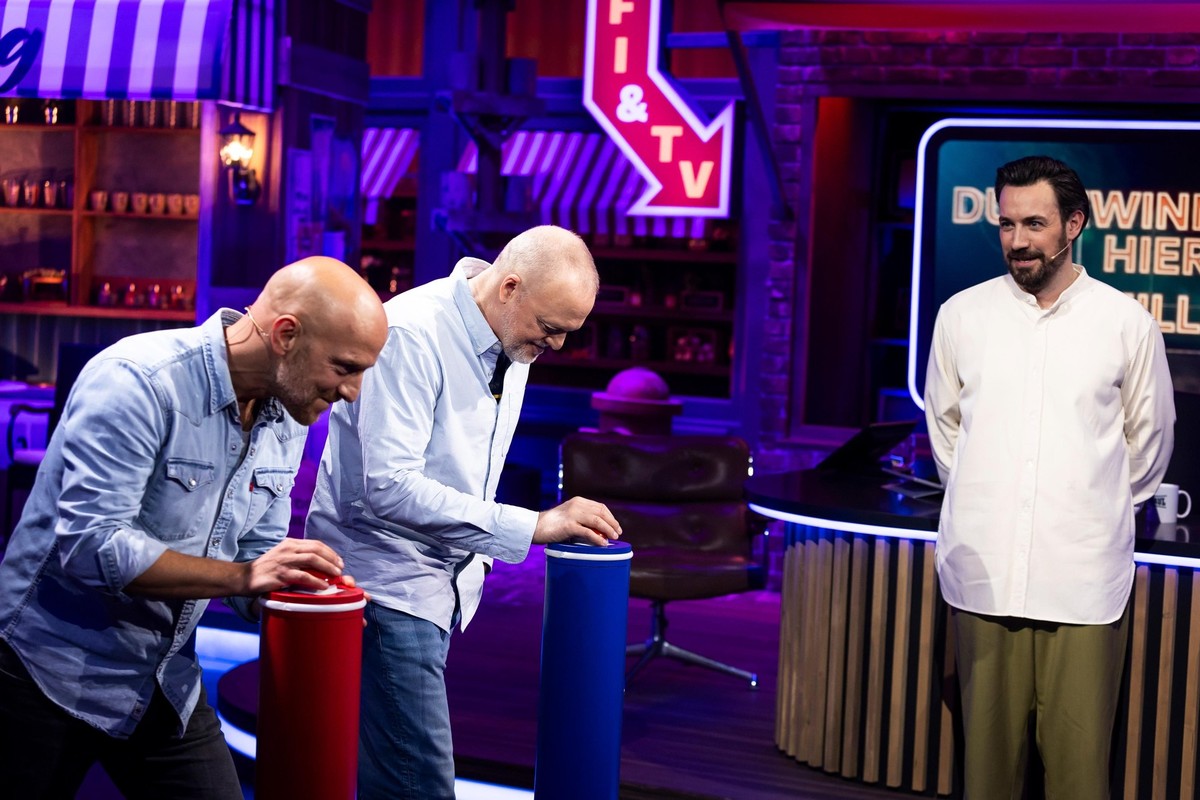 V.l.: Nima Djavid, Stefan Raab, Jan Köppen

+++ Die Verwendung des sendungsbezogenen Materials ist nur mit dem Hinweis und Verlinkung auf RTL+ gestattet. +++