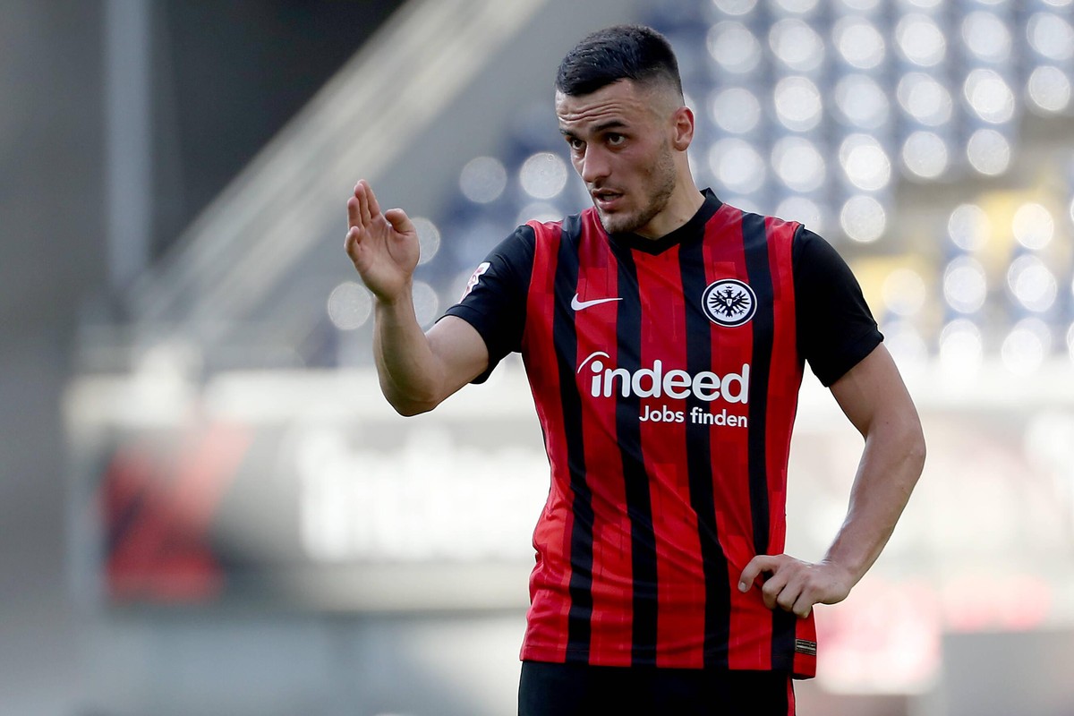 Fu�ball - Testspiel - Eintracht Frankfurt - AS Monaco am 01.08.2020 im Deutsche Bank Park in Frankfurt Filip Kostic Frankfurt gestikuliert *** Football test match Eintracht Frankfurt AS Monaco on 01 0 ...