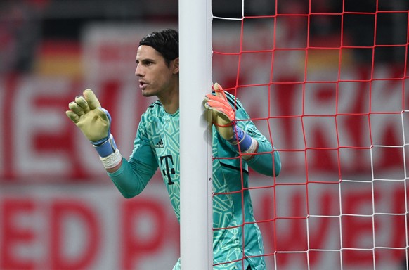 20.01.2023, Sachsen, Leipzig: Fu�ball: Bundesliga, RB Leipzig - Bayern M�nchen, 16. Spieltag, Red Bull Arena. Bayerns Torh�ter Yann Sommer in Aktion. (zu dpa: �Hamann sieht Neuer nur als Herausfordere ...