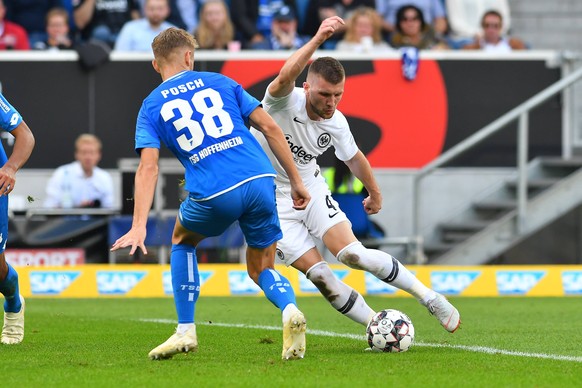 GER, 1 FBL, TSG 1899 Hoffenheim vs Eintracht Frankfurt / 07.10.2018, wirsol Rhein-Neckar-Arena, Sinsheim, GER, 1 FBL, TSG 1899 Hoffenheim vs Eintracht Frankfurt, DFL REGULATIONS PROHIBIT ANY USE OF PH ...