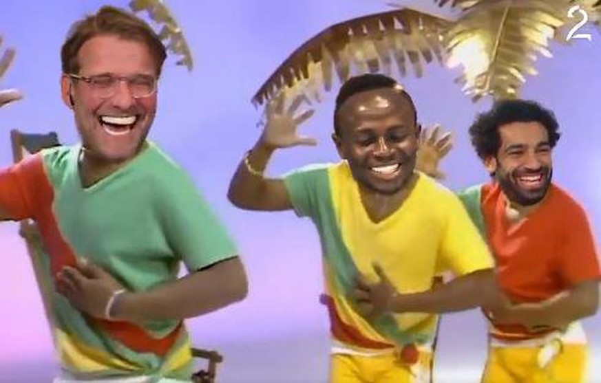 Die Gibson Brothers als Anfield-Brothers: Jürgen Klopp, Sadio Mané und Mo Salah (v.l.) singen in einem montierten Fan-Video "Thiago! Thiago Alcantara!" – anstelle von "Cuba! Quiero bailar la salsa!"