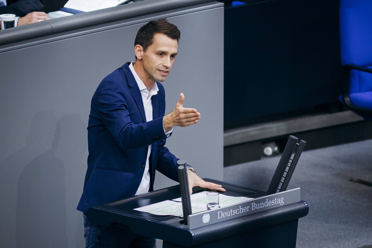 Andreas Audretsch, Buendnis 90/Die Gruenen, aufgenommen im Rahmen einer Rede zum Thema Innere Sicherheit im Deutschen Bundestag in Berlin, 12.09.2024. Berlin Deutschland *** Andreas Audretsch, Buendni ...