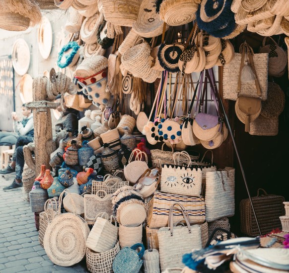 Korbtaschen im Souk von Marrakesch